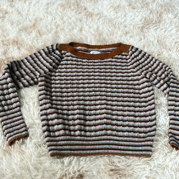 Nine West size Small 70’s inspired sweater - Picture 2 of 6